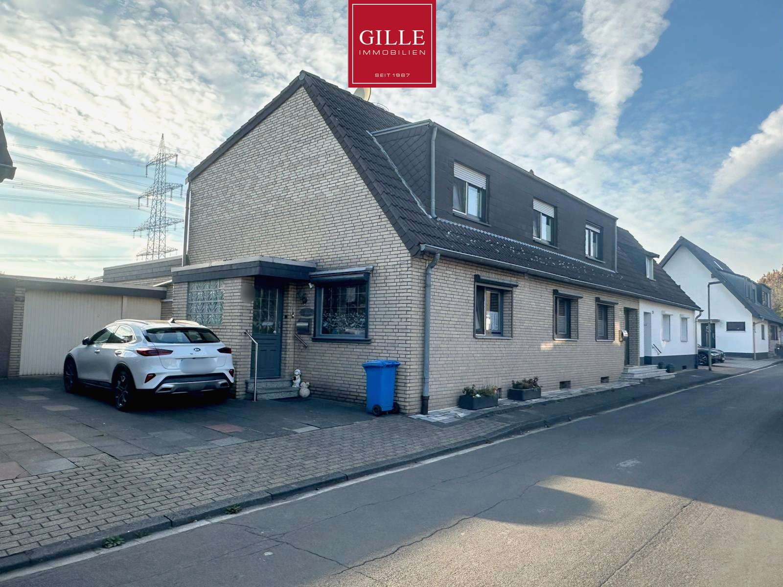 Neuss-Reuschenberg: Attraktives Reiheneckhaus mit Garage und traumhaften Grundstück nach WEG geteilt